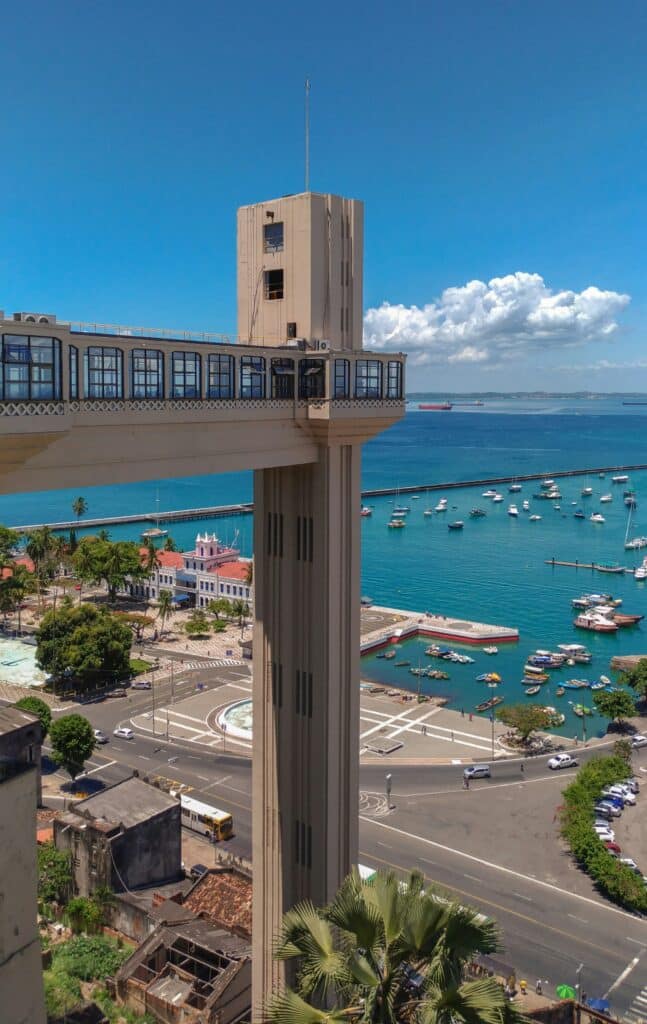 Elevador Lacerda em Salvador, Brasil (Foto: Cleverson Magalhães/Unsplash)