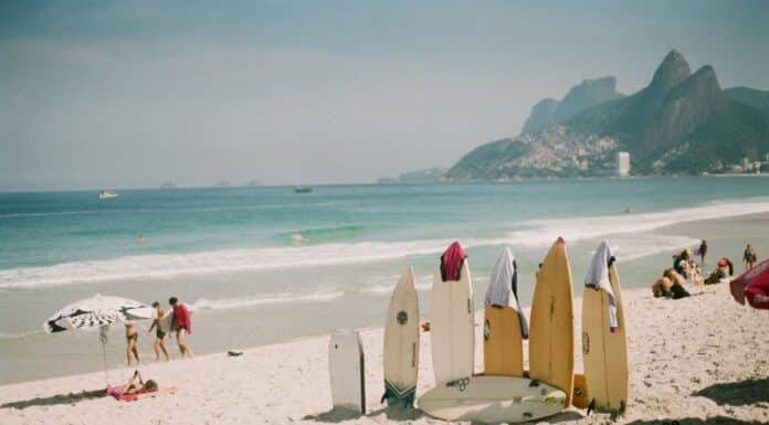 Lua de Mel no Brasil: qual o melhor lugar? Praia de Ipanema, no Rio de Janeiro (Foto: Kseniia Lobko/Unsplash)