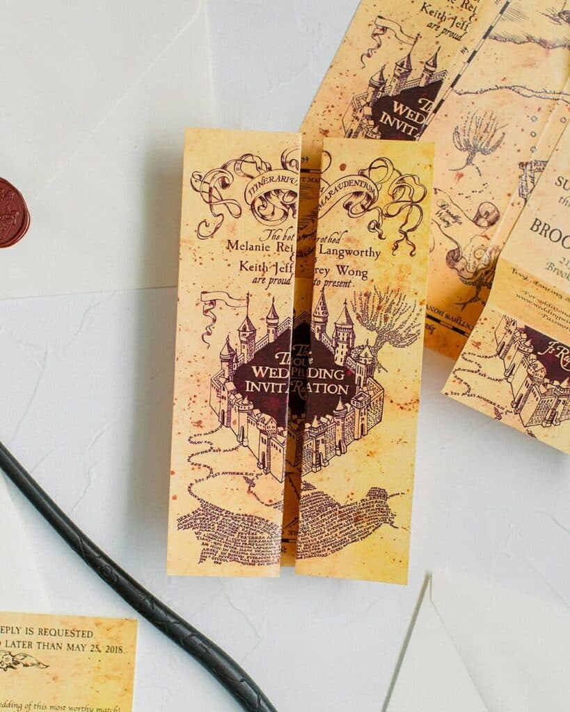 Convite de casamento inspirado no filme de bruxos Harry Potter. (Foto: Reprodução/Abby Grace Springmann)